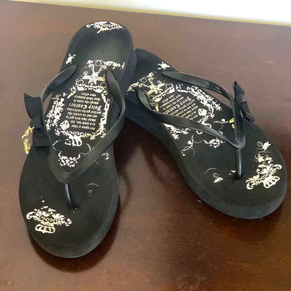 Juicy Couture Sandals